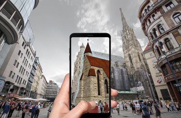AR in smart city development